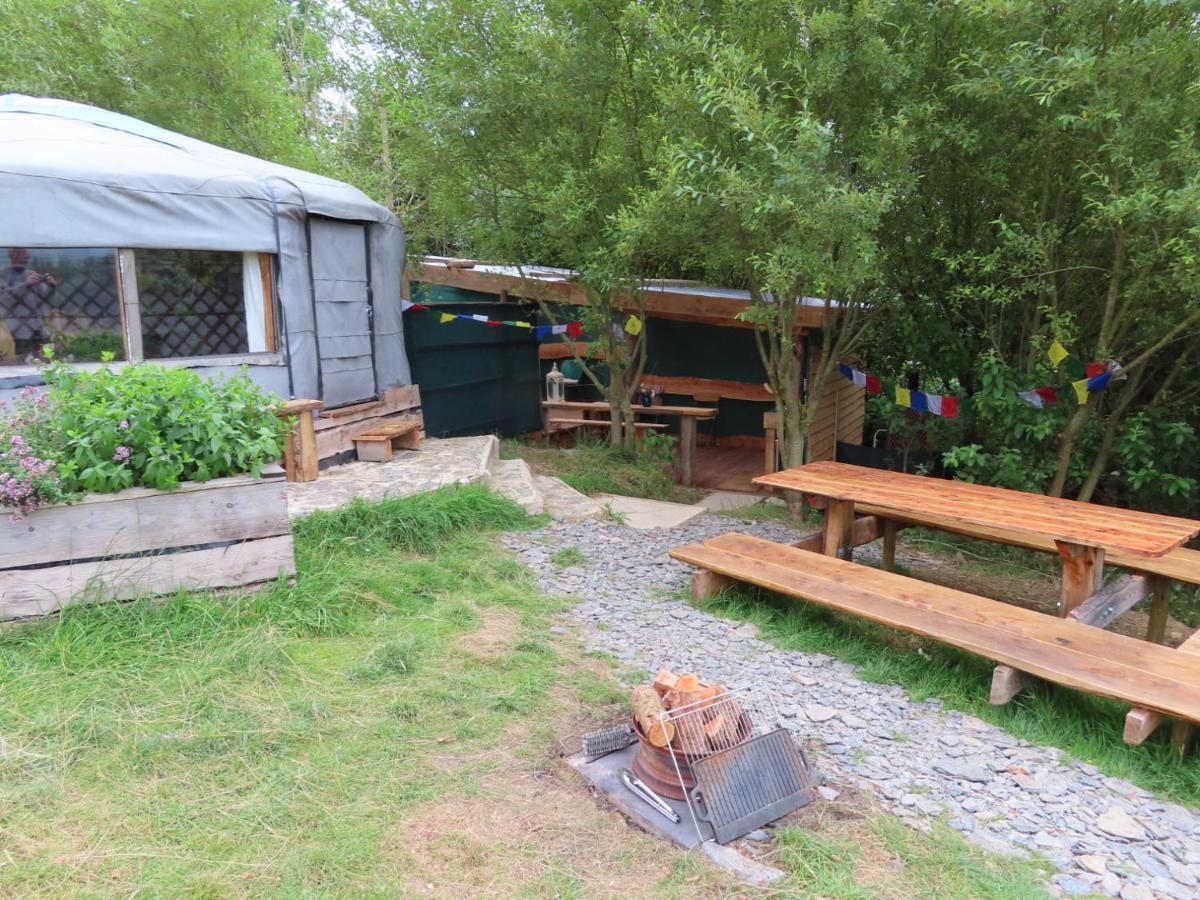 Hotel Annies Land Wales super insulated Fire Yurt à Machynlleth Extérieur photo